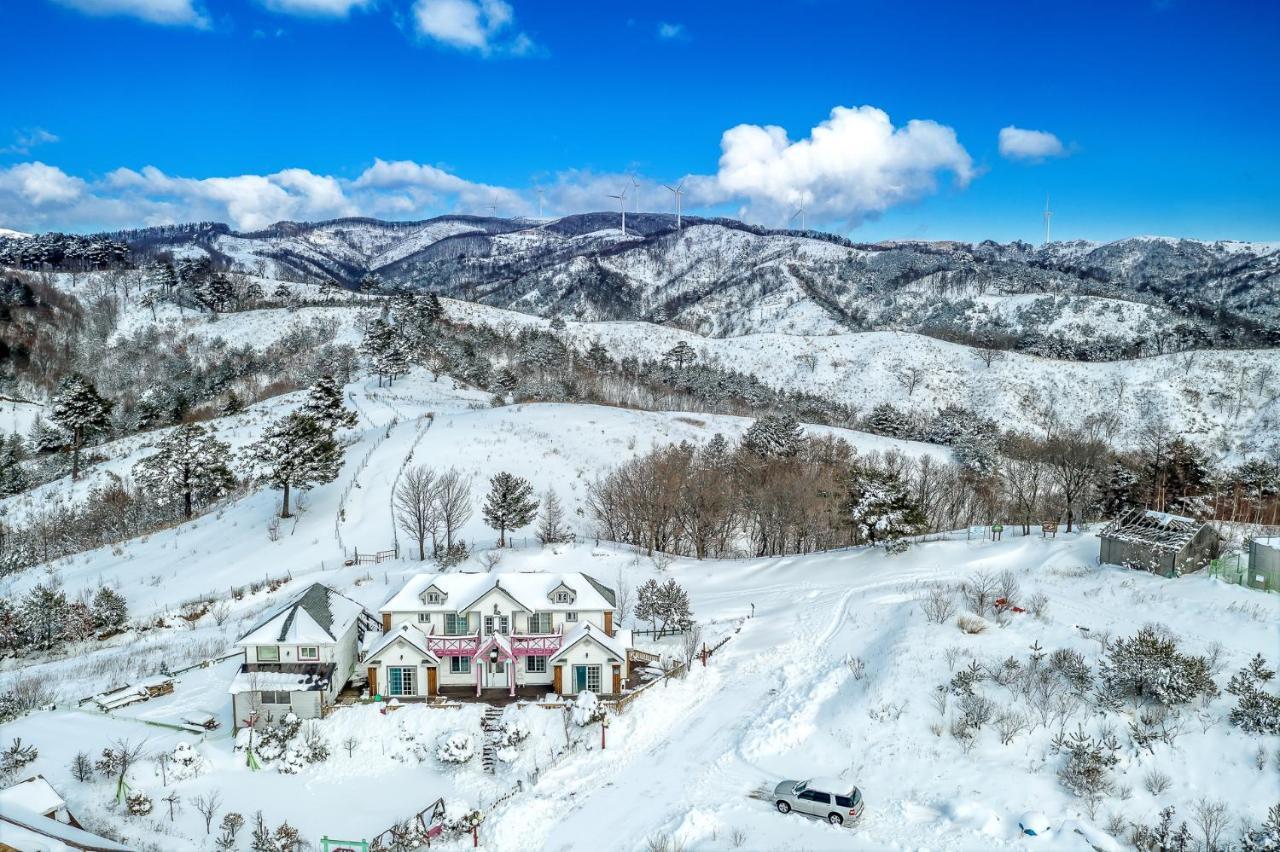Pungcha & Herb Pension Пхьончхан Екстер'єр фото